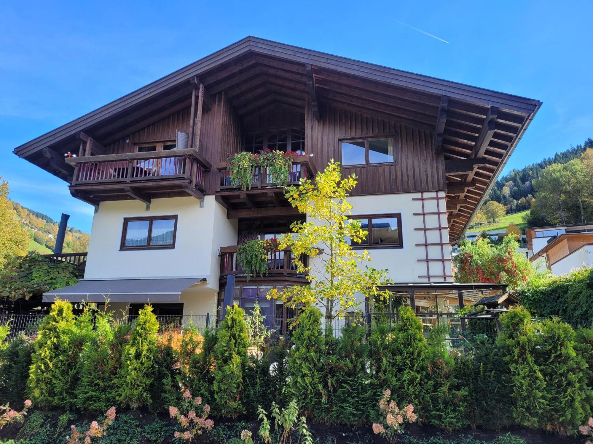 Appartementhaus Hollaus Zell am See Exterior foto